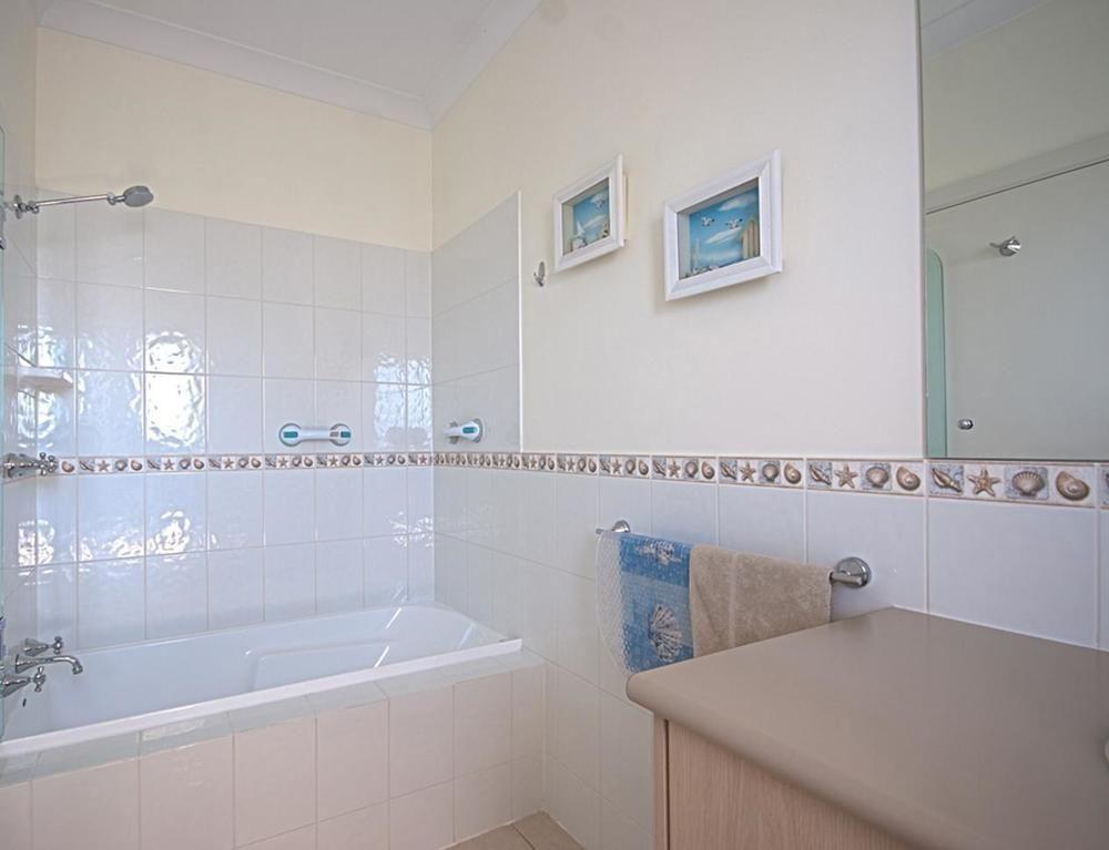 Searenity Holiday Accommodation Emu Bay Exterior photo